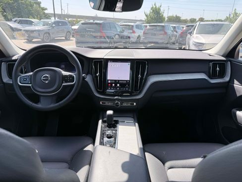 Certified 2025 Volvo XC60 B5 Plus AWD/4WD image 15