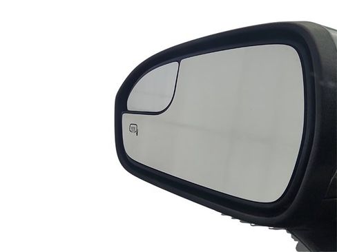 Used 2018 Ford Fusion SE w/ Fusion SE Technology Package image 12