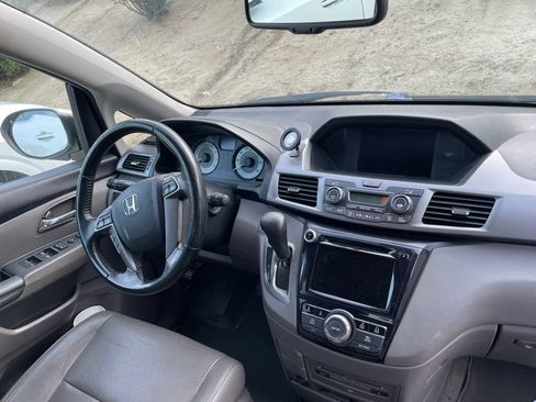 Used 2015 Honda Odyssey EX-L image 11