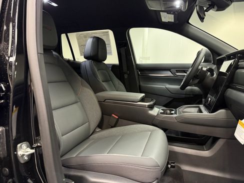 New 2026 GMC Terrain AT4 w/ LPO, Black Badging Package image 14