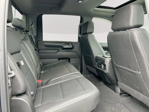Used 2024 GMC Sierra 2500 SLT w/ SLT Premium Package AWD/4WD image 31