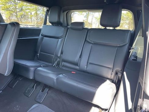 New 2026 Ford Expedition Max Platinum w/ Stealth Appearance Package image 19