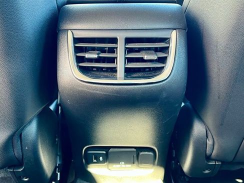 Used 2024 Chevrolet Malibu LT image 36