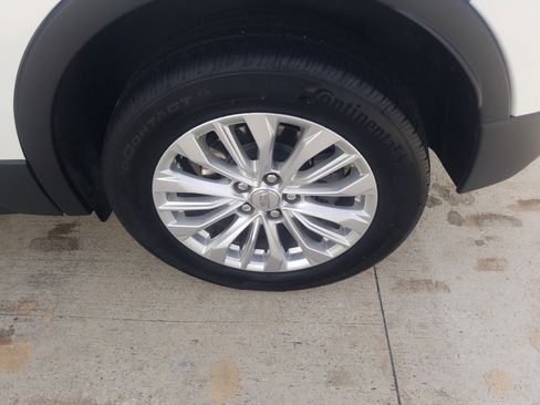 Used 2024 Cadillac XT4 Luxury w/ Cold Weather Package image 22