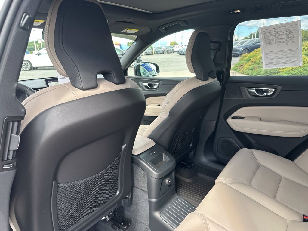 Certified 2026 Volvo XC60 T8 Plus w/ Protection Package Premier AWD/4WD image 37