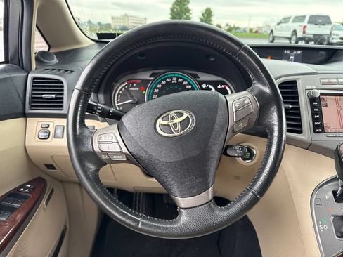 Used 2010 Toyota Venza AWD w/ Comfort Pkg image 21