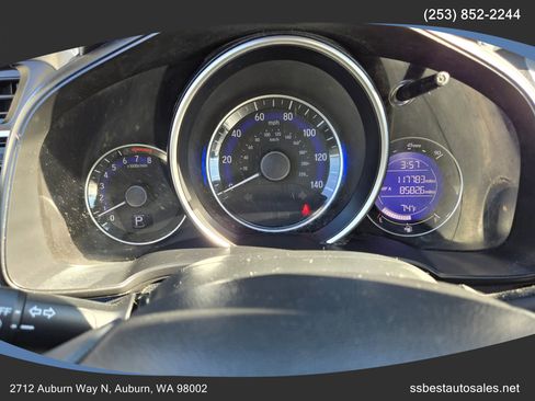 Used 2017 Honda Fit EX image 15