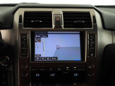 Used 2021 Lexus GX 460 Premium w/ Premium Package image 19