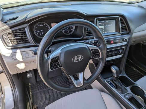 Used 2019 Hyundai Sonata SE image 15