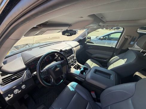 Used 2018 Chevrolet Tahoe LT image 3