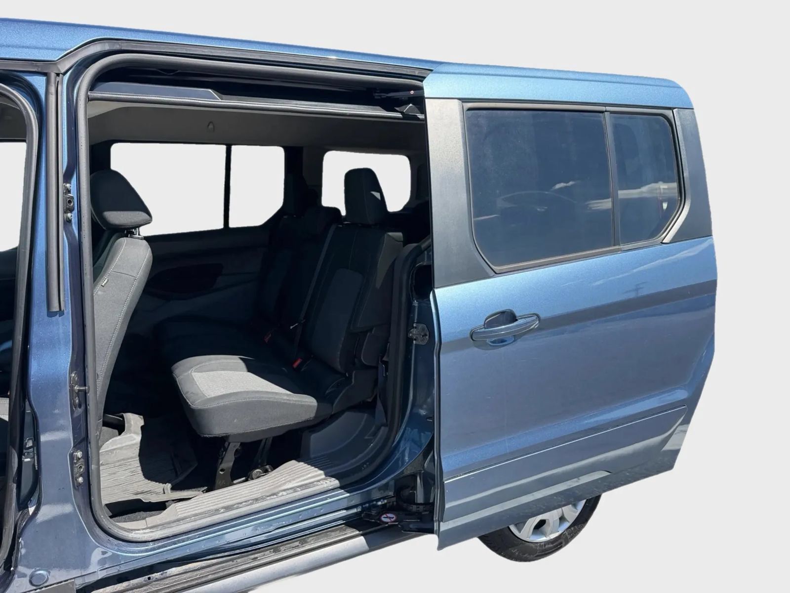Used 2019 Ford Transit Connect XLT FWD image 16