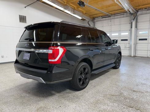 Used 2021 Ford Expedition XLT RWD image 6