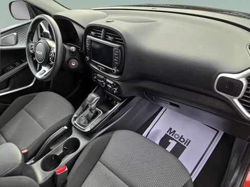 Used 2022 Kia Soul LX w/ Technology Package FWD image 33
