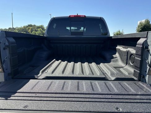 Used 2024 Nissan Frontier PRO-4X w/ Off-Road Protection Package image 11