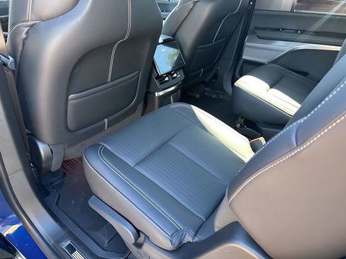 New 2026 Cadillac Vistiq Premium Luxury w/ LPO, Floor Liner Package AWD/4WD image 22