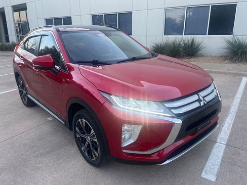 Used 2019 Mitsubishi Eclipse Cross SEL image 2