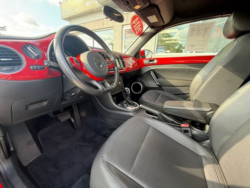 Used 2014 Volkswagen Beetle 2.5 FWD image 10