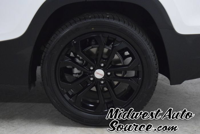 Used 2020 GMC Terrain SLE w/ Driver Convenience Package FWD image 8