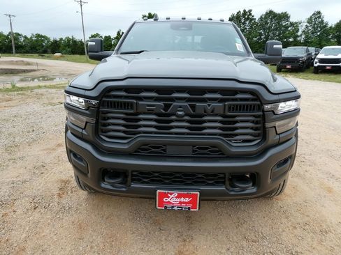 New 2026 RAM 4500 Tradesman AWD/4WD image 9