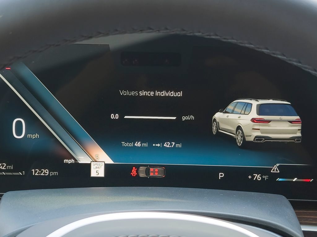 New 2027 BMW X7 xDrive40i w/ M Sport Package AWD/4WD image 10