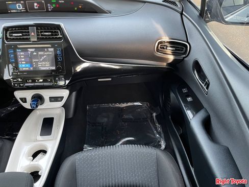Certified 2016 Toyota Prius Three w/ Advanced Technology Package FWD image 18
