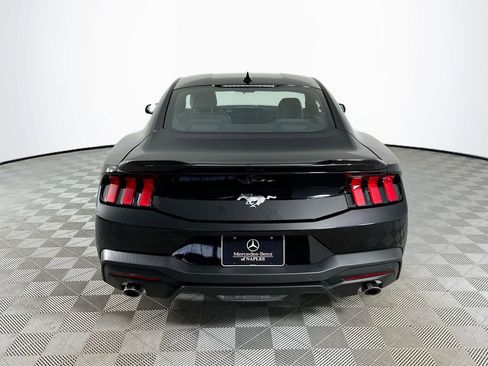 Used 2025 Ford Mustang Coupe RWD image 6