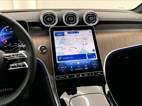 Used 2026 Mercedes-Benz GLC 300 image 5