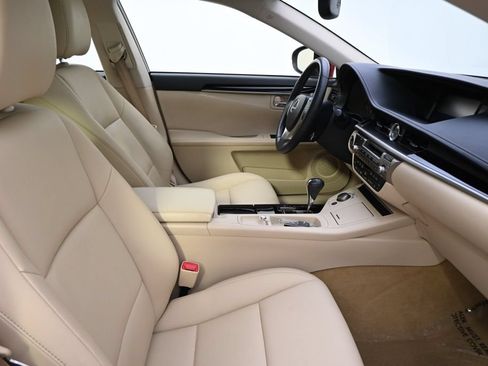 Used 2014 Lexus ES 350 FWD image 16