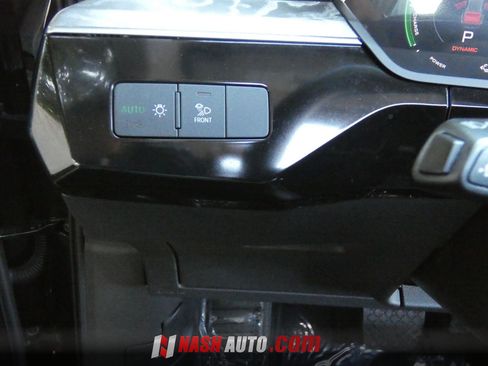 Used 2021 Audi e-tron Premium w/ Convenience Plus Package AWD/4WD image 65