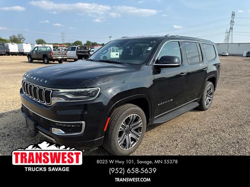 Used 2024 Jeep Wagoneer Series II AWD/4WD image 1