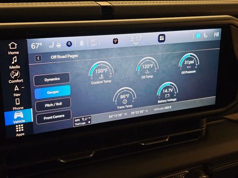 Used 2024 Jeep Gladiator Rubicon w/ Technology Group image 23