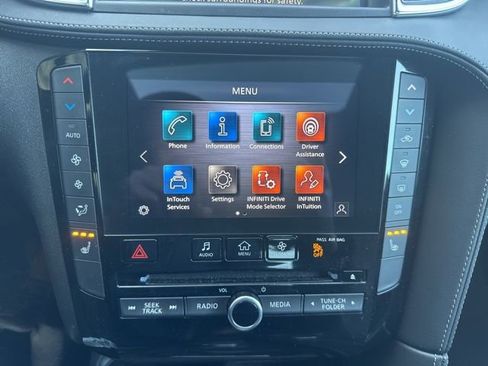 Certified 2025 INFINITI QX55 Luxe w/ Accent Package image 19