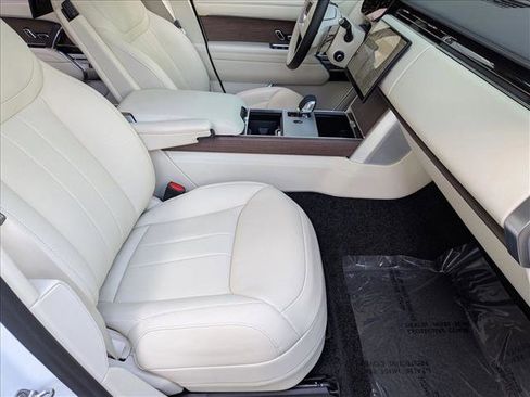 Certified 2025 Land Rover Range Rover Long Wheelbase Autobiography AWD/4WD image 22