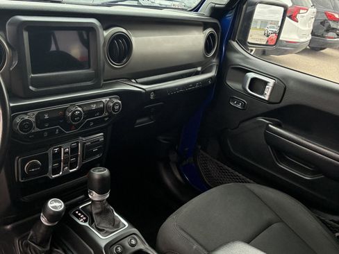 Used 2020 Jeep Wrangler Unlimited Sport AWD/4WD image 11