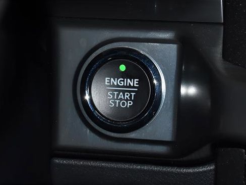 Used 2023 Ford F150 Lariat w/ Equipment Group 502A High image 26