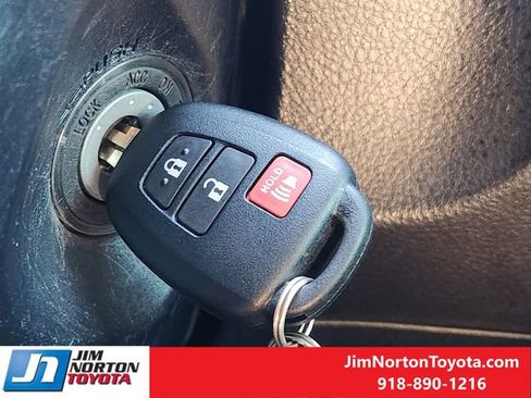 Used 2020 Toyota 4Runner TRD Off-Road image 24