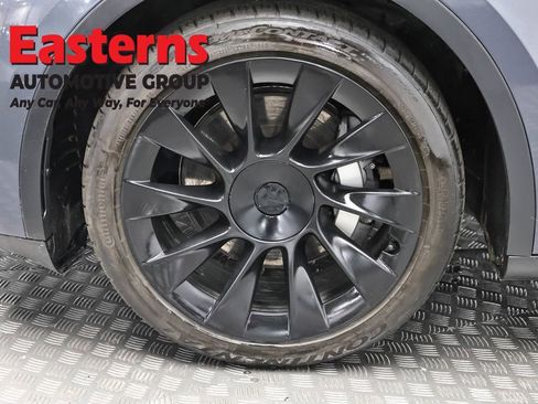 Used 2021 Tesla Model Y Long Range AWD/4WD image 26