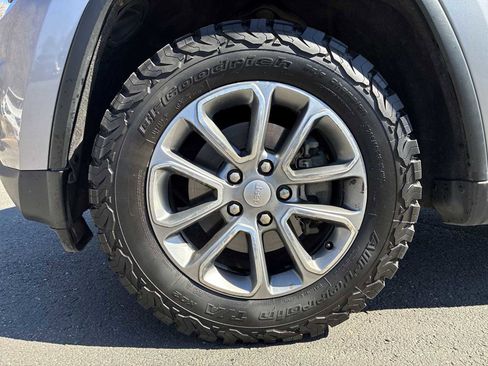 Used 2014 Jeep Grand Cherokee Limited AWD/4WD image 19
