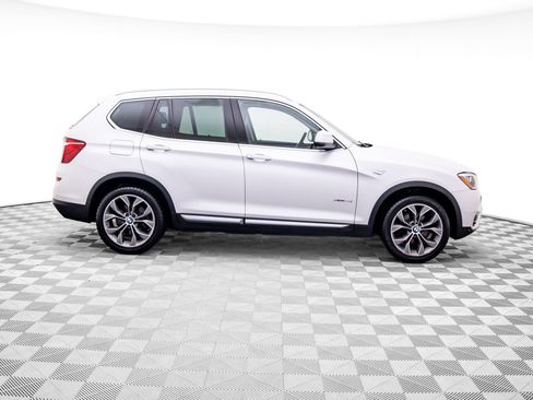 Used 2017 BMW X3 xDrive28i AWD/4WD image 8