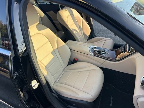Used 2015 Mercedes-Benz C 300 4MATIC Sedan image 12