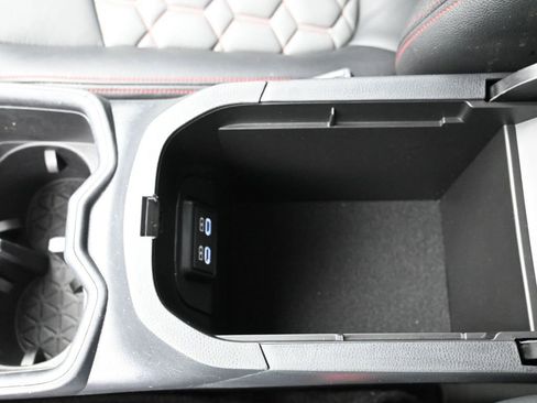 Used 2025 Toyota RAV4 XLE image 18