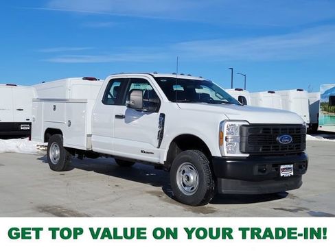 New 2025 Ford F250 XL image 1