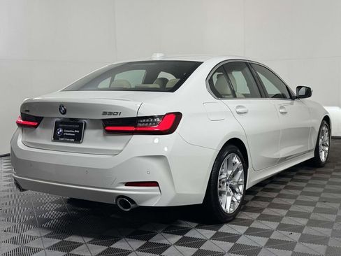Used 2025 BMW 330i xDrive Sedan w/ Premium Package AWD/4WD image 10