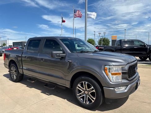Used 2021 Ford F150 XL w/ STX Appearance Package RWD image 8