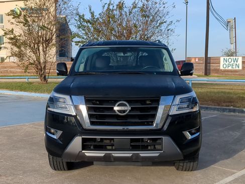 Used 2023 Nissan Armada SL w/ Captain's Chairs Package image 10