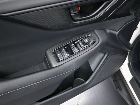 Used 2021 Subaru Outback 2.5i image 11