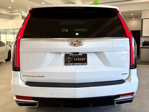 Used 2023 Cadillac Escalade Premium Luxury image 6