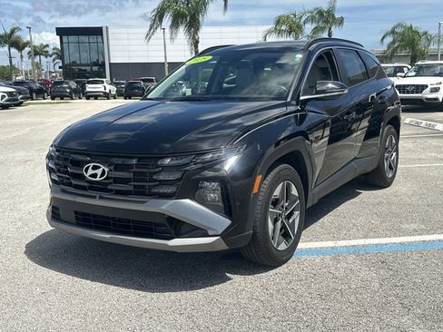 Used 2025 Hyundai Tucson SEL AWD/4WD image 2
