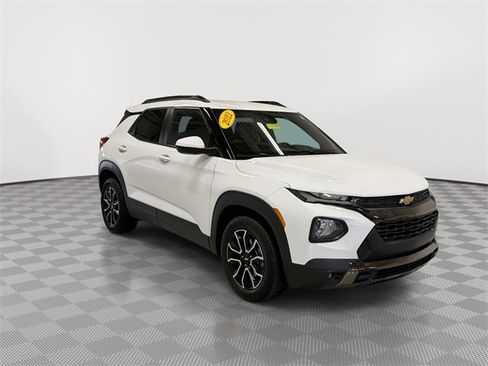 Certified 2022 Chevrolet TrailBlazer ACTIV image 2