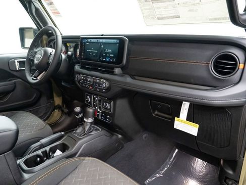 New 2026 Jeep Gladiator Mojave image 29